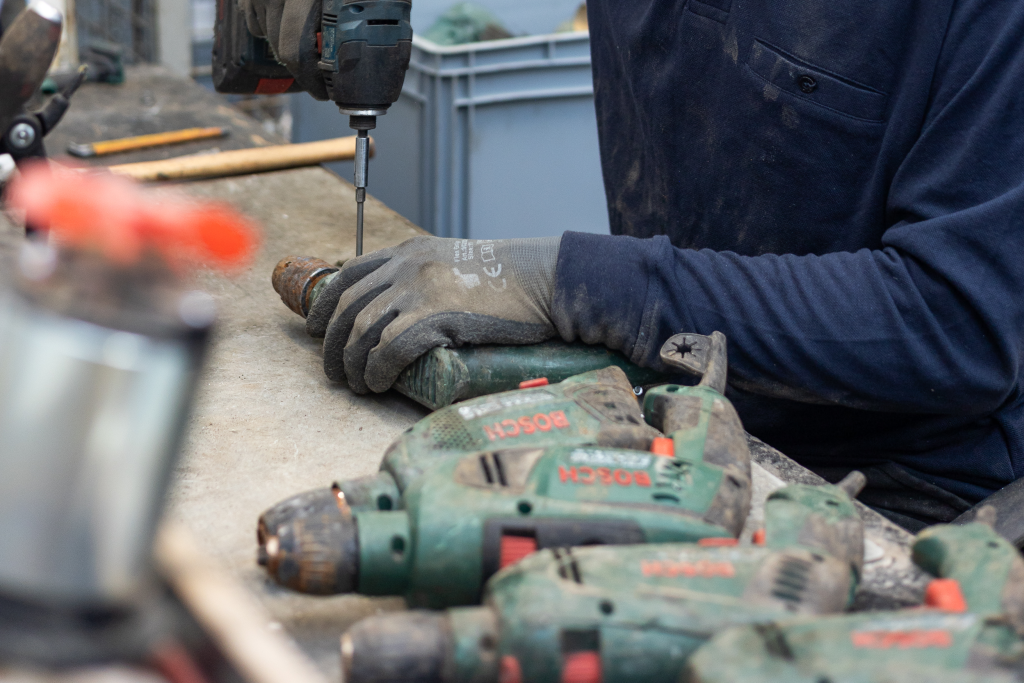 Demontage Bosch Power Tools grün