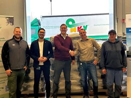 MKV material donation to the SKZ (group of representatives)